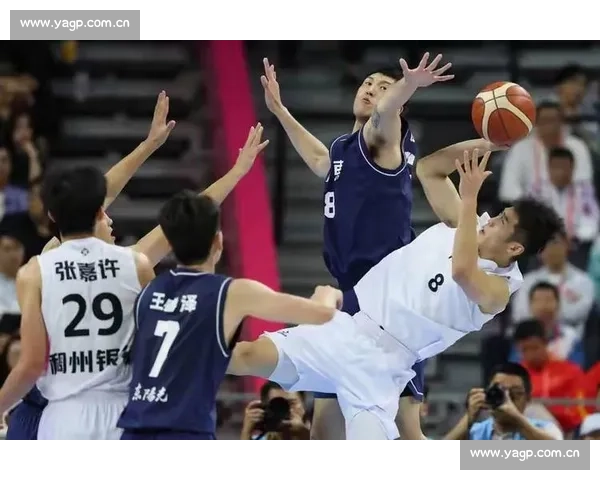 CBA经典比赛回放全解析重温赛场高光时刻与战术博弈精彩瞬间